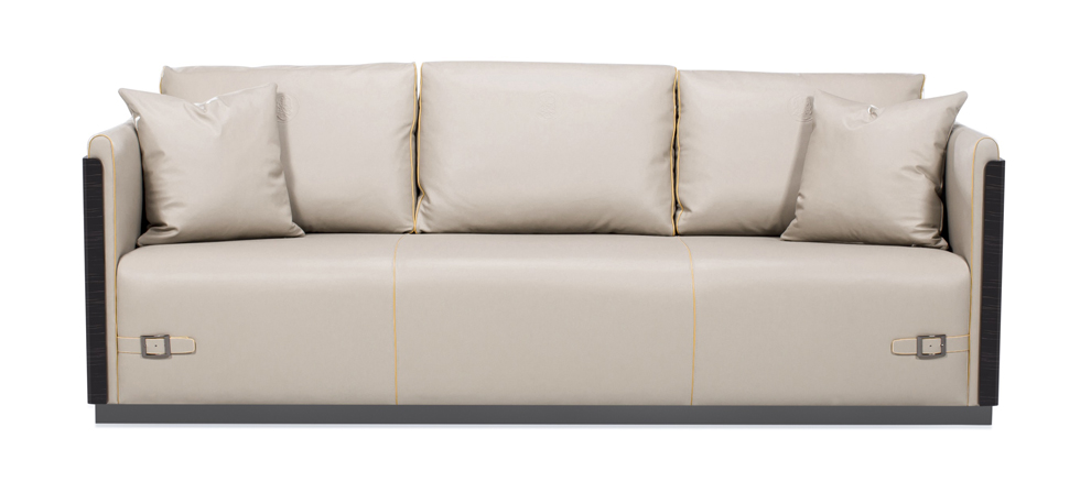 四人位沙發(fā)